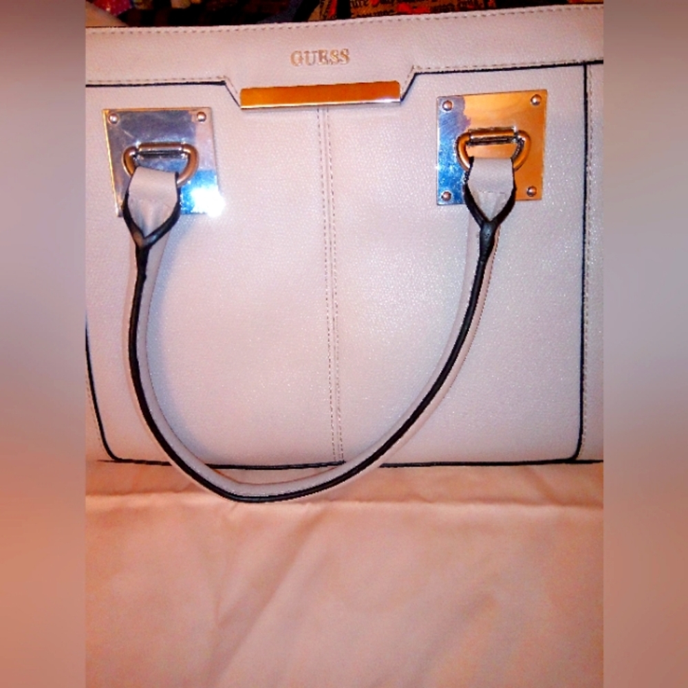 Guess purse